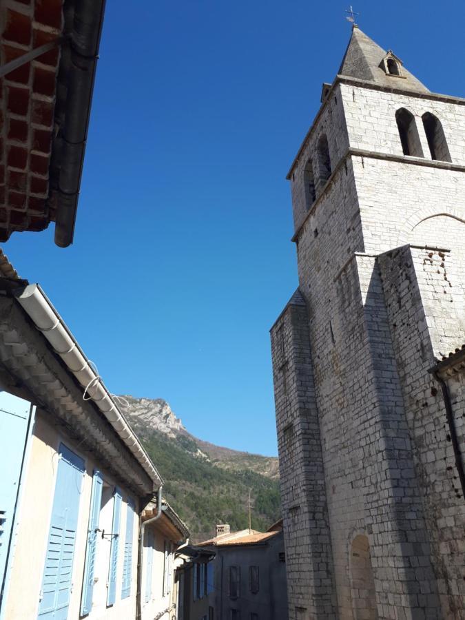 Les Mirabelles Chambres D'Hotes Sisteron Zewnętrze zdjęcie