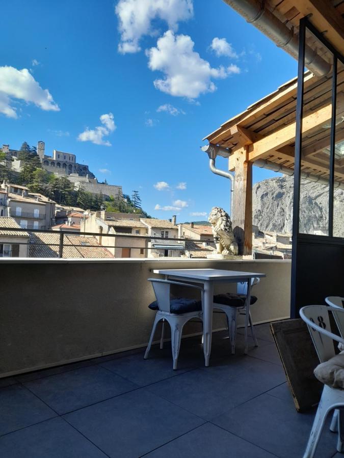 Les Mirabelles Chambres D'Hotes Sisteron Zewnętrze zdjęcie