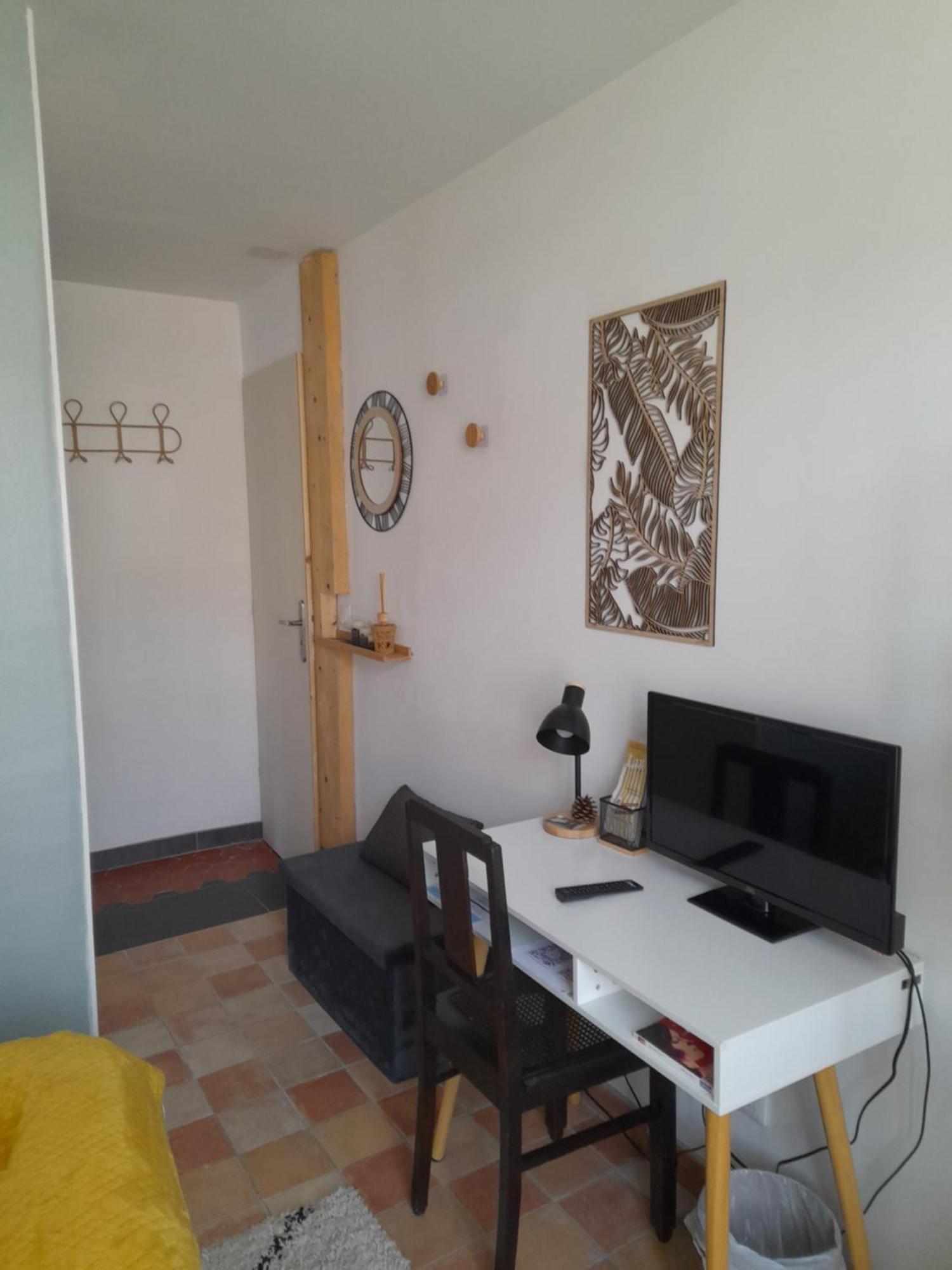 Les Mirabelles Chambres D'Hotes Sisteron Zewnętrze zdjęcie