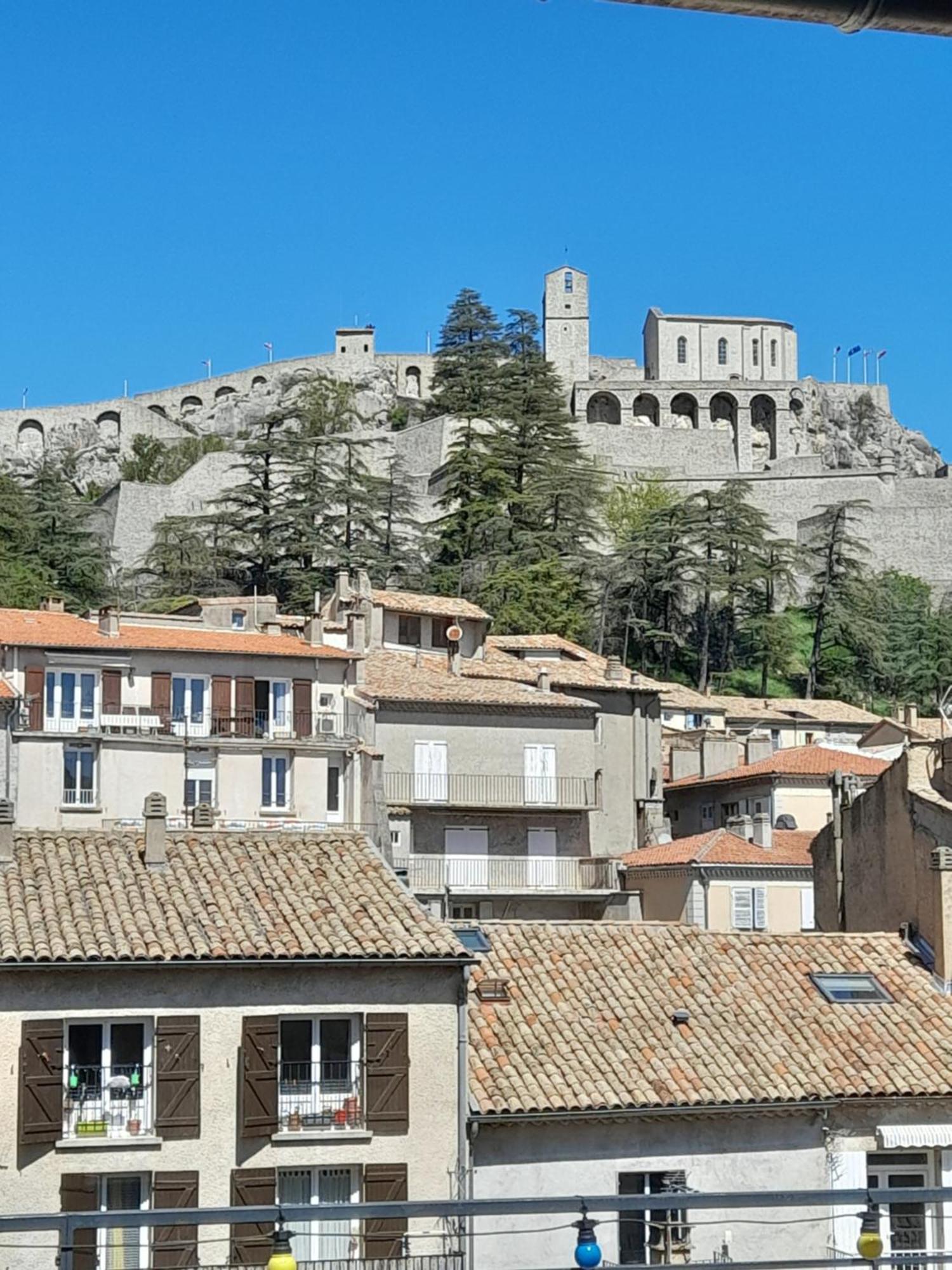 Les Mirabelles Chambres D'Hotes Sisteron Zewnętrze zdjęcie